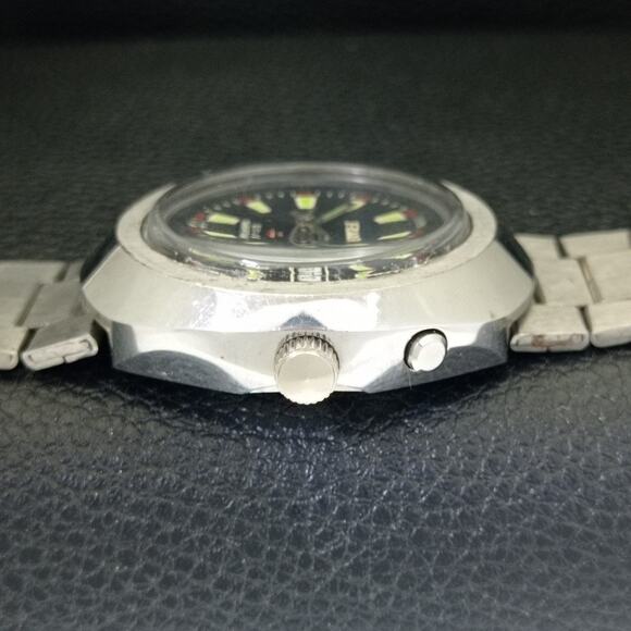 Vintage 1986 Ricoh Automatic Mens Silver Watch W/daydate & Green accents - Picture 5 of 10